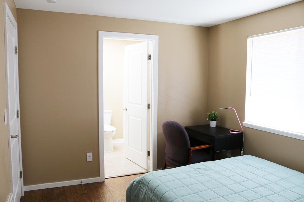 Quiet, Clean And Comfortable Room Seattle Kültér fotó